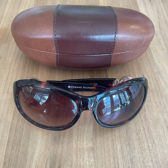 Sunglasses - Picture 1 of 8